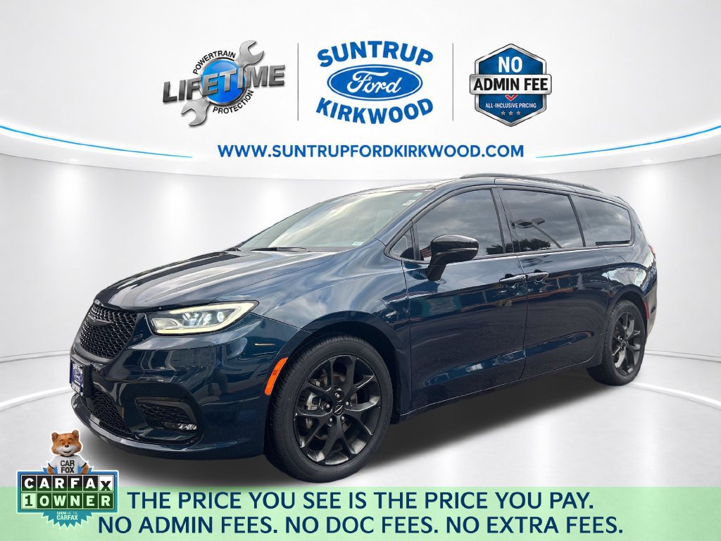 Used 2025 Chrysler Pacifica Limited FWD 360° Tour