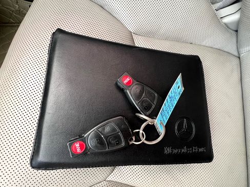 Used 2005 Mercedes-Benz S 600 image 69