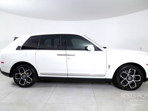 Used 2020 Rolls-Royce Cullinan image 10
