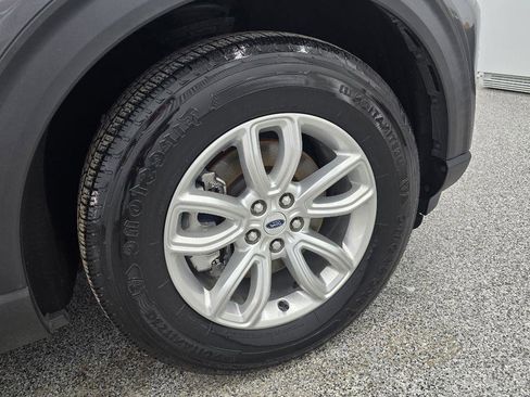 Used 2021 Ford Explorer 2WD image 30