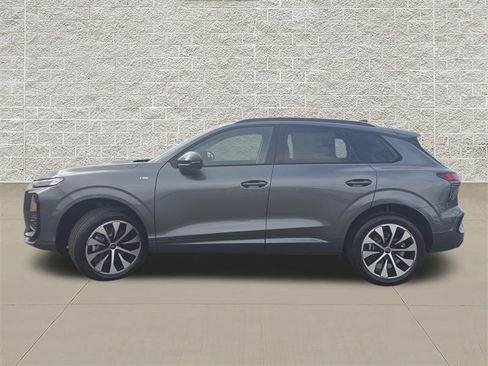 New 2026 Audi Q3 quattro 2.0T AWD/4WD image 4