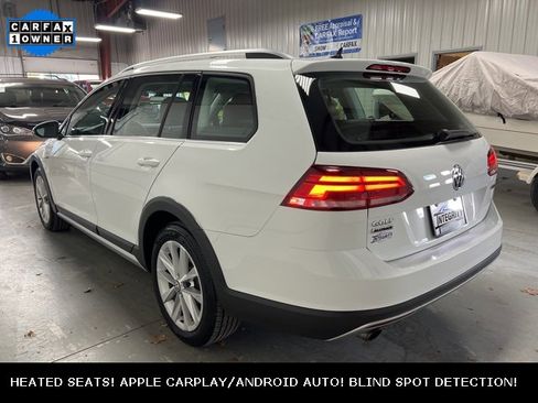 Used 2019 Volkswagen Golf Alltrack S image 5