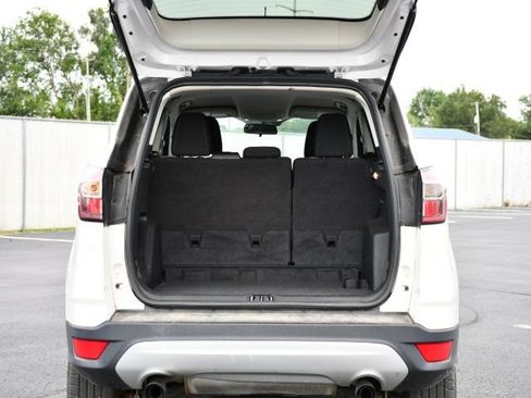 Used 2017 Ford Escape SE AWD/4WD image 28