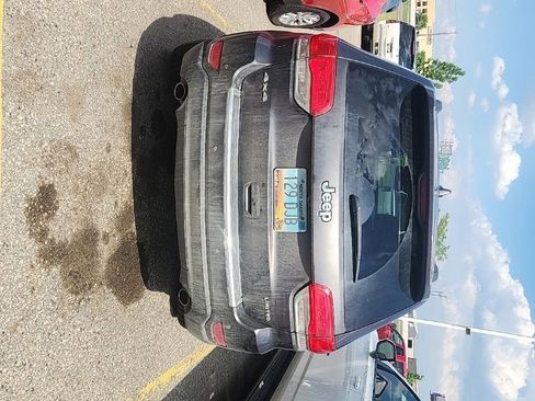 Used 2014 Jeep Grand Cherokee Limited AWD/4WD image 4