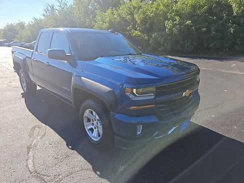 Used 2018 Chevrolet Silverado 1500 LT w/ All Star Edition image 9