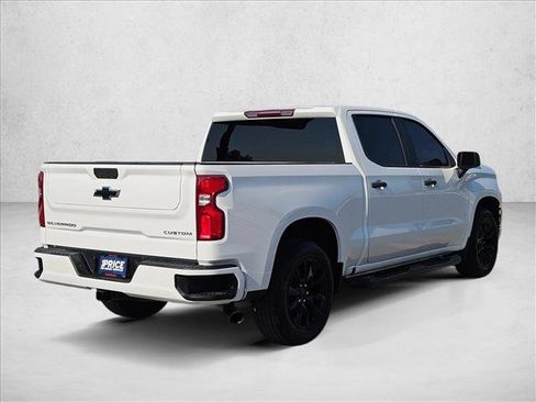 Used 2022 Chevrolet Silverado 1500 Custom w/ Safety Confidence Package RWD image 5
