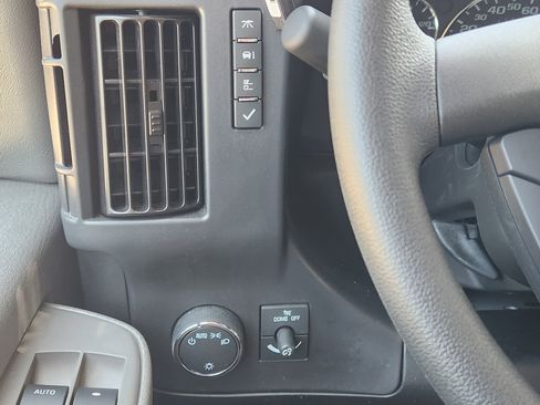 New 2025 Chevrolet Express 3500 w/ Power Convenience Package image 24