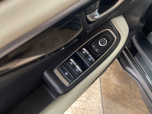 Certified 2025 Subaru Outback Limited image 13