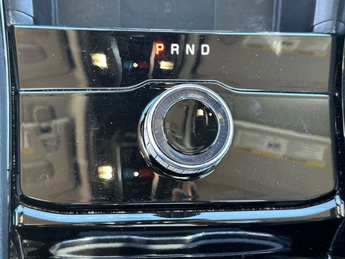 Used 2023 Jeep Grand Cherokee Limited w/ Luxury Tech Group II image 32