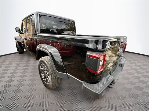 Used 2021 Jeep Gladiator Overland w/ Popular Equipment Package image 7