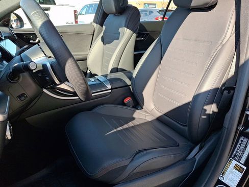 Used 2024 Mercedes-Benz C 300 4MATIC Sedan image 15