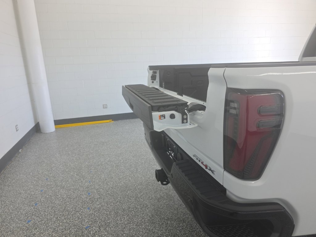Used 2026 GMC Sierra 2500 AT4X AWD/4WD image 25