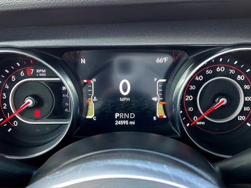 Certified 2022 Jeep Gladiator Mojave image 22