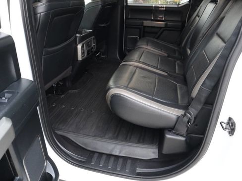 Used 2018 Ford F150 Raptor w/ Equipment Group 802A Luxury image 7