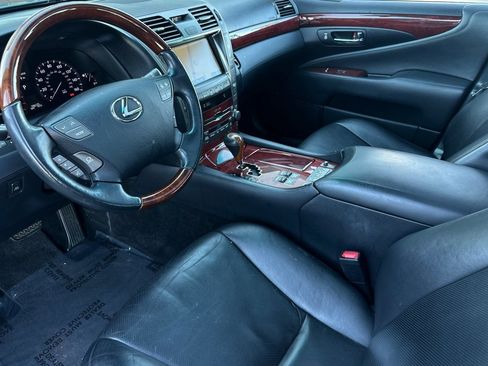Used 2007 Lexus LS 460 L image 4