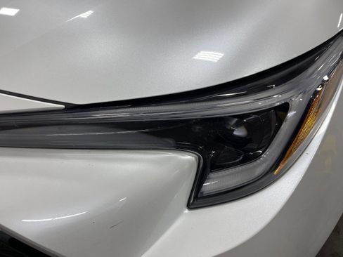 Used 2025 Toyota Corolla XSE FWD image 32