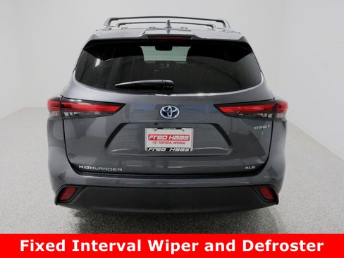Used 2020 Toyota Highlander XLE image 8