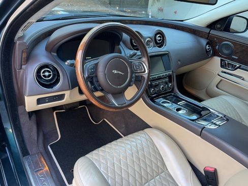 Used 2016 Jaguar XJ L Portfolio image 25