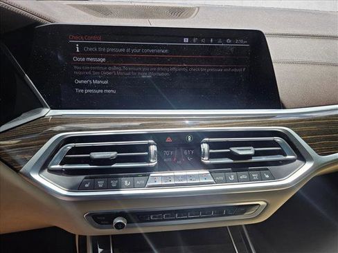 Used 2019 BMW X7 xDrive40i w/ Premium Package AWD/4WD image 13