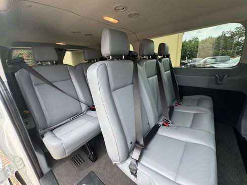Used 2018 Ford Transit 150 XL RWD image 29