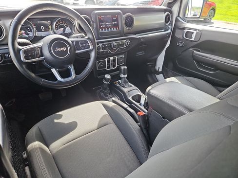 Used 2020 Jeep Gladiator Sport w/ Quick Order Package 24S AWD/4WD image 3
