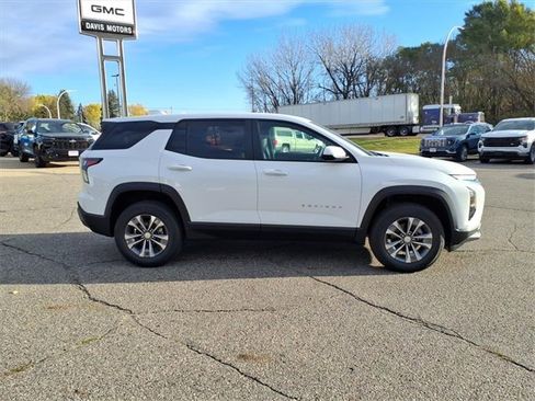 New 2026 Chevrolet Equinox LT w/ Convenience Package II image 2