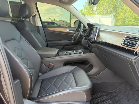 Certified 2024 Volkswagen Atlas SE AWD/4WD image 19