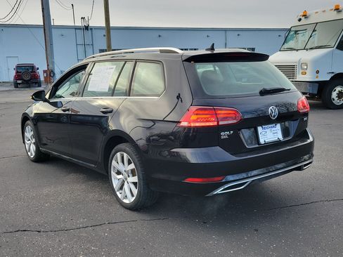 Used 2018 Volkswagen Golf SEL FWD image 3
