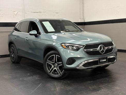 Certified 2026 Mercedes-Benz GLC 300 image 2