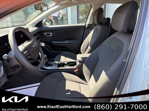 New 2026 Kia K4 FWD image 21
