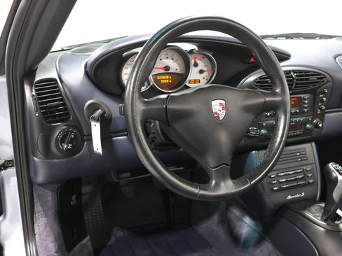 Used 2001 Porsche Boxster S image 10