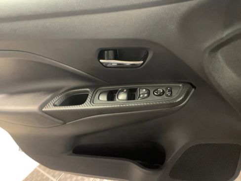 Used 2025 Nissan Versa SV w/ Trunk Package image 9