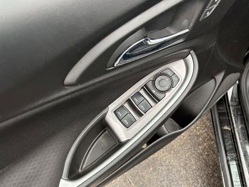 Used 2022 Chevrolet Malibu LT image 15