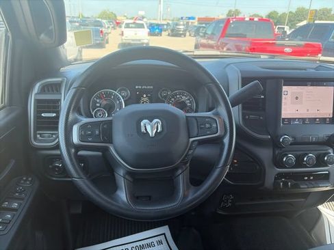 Used 2024 RAM 2500 Tradesman w/ Chrome Appearance Group AWD/4WD image 15