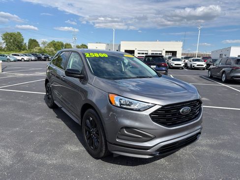 Used 2024 Ford Edge SE w/ Black Appearance Package AWD/4WD image 8