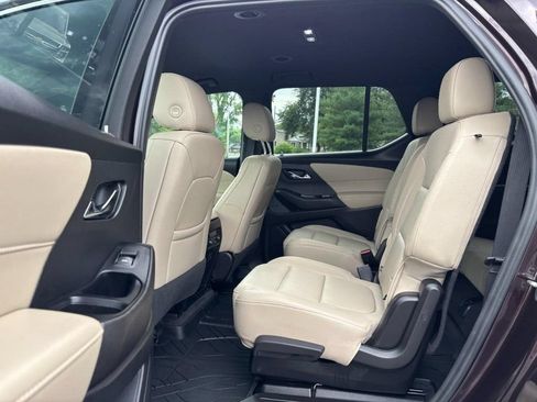 Used 2023 Chevrolet Traverse LT w/ LPO, Floor Liner Package AWD/4WD image 11