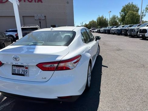 Used 2019 Toyota Camry LE w/ Convenience Package FWD image 10