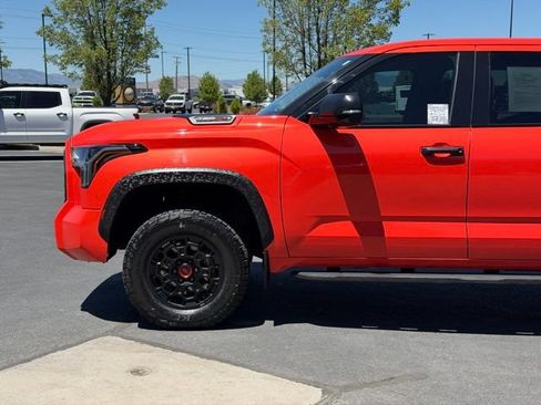 Used 2022 Toyota Tundra Limited AWD/4WD image 8