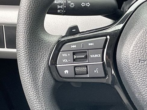 Certified 2024 Honda Pilot LX image 12