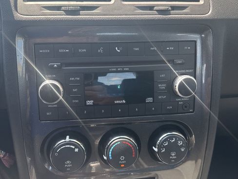 Used 2009 Dodge Challenger R/T w/ Sound Group image 14