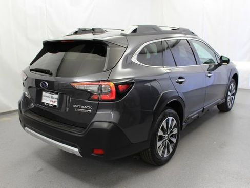 Used 2024 Subaru Outback Touring XT AWD/4WD image 8