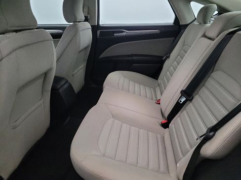 Used 2018 Ford Fusion S image 18