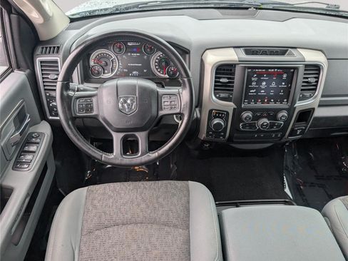 Used 2019 RAM 1500 Big Horn AWD/4WD image 16