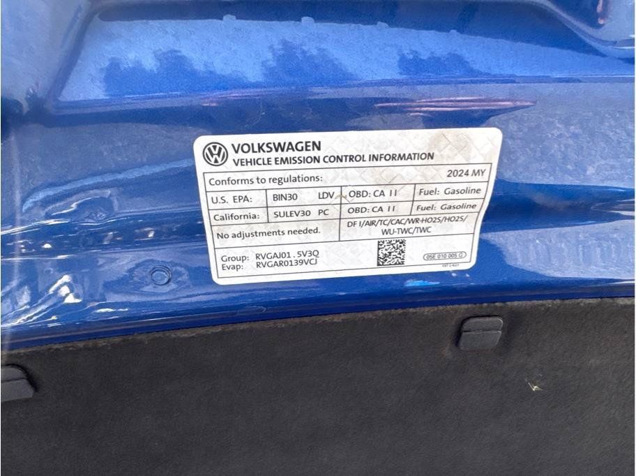 Used 2024 Volkswagen Jetta SE FWD image 28