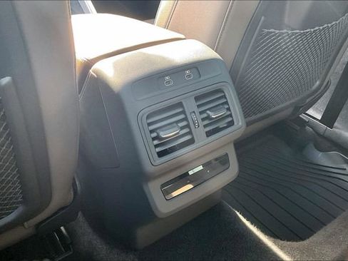 Used 2025 Audi Q5 Premium w/ Convenience Package AWD/4WD image 10
