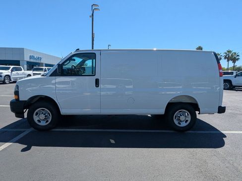 New 2025 Chevrolet Express 2500 w/ Driver Convenience Package image 8