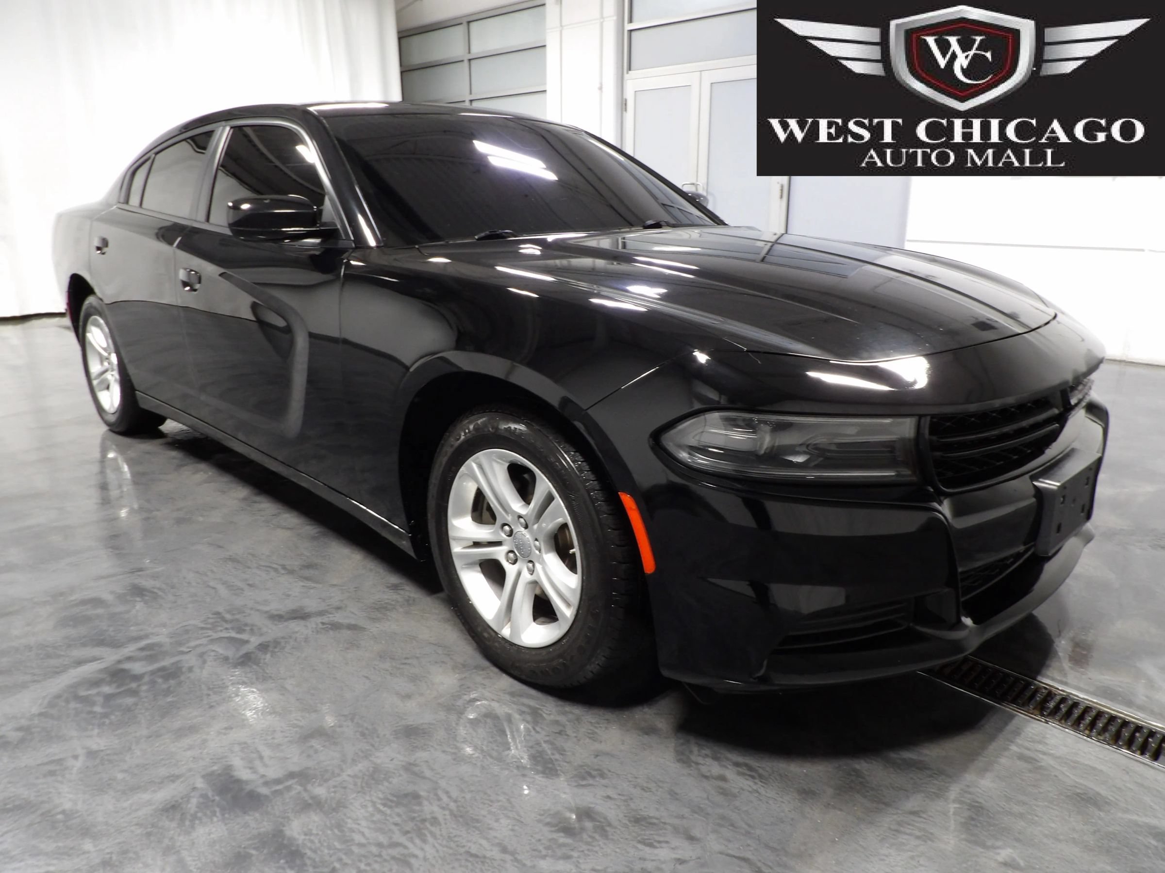 Used 2022 Dodge Charger SXT RWD image 1