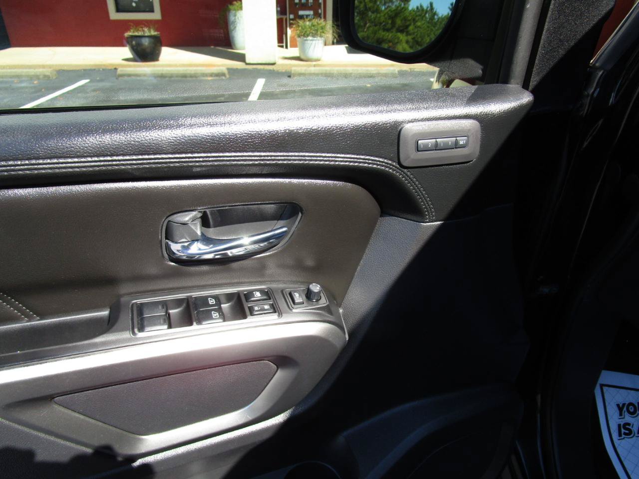 Used 2015 Nissan Armada Platinum RWD image 23