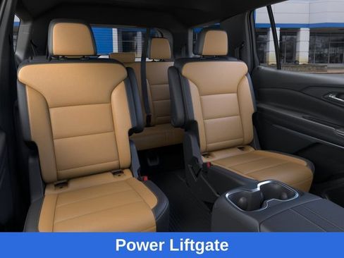 New 2027 Chevrolet Traverse Z71 w/ Driver Confidence Package AWD/4WD image 18