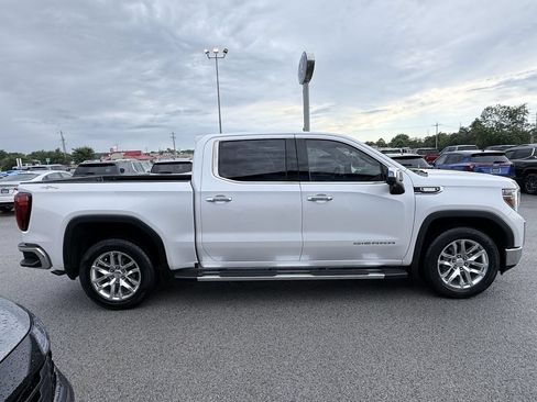 Used 2022 GMC Sierra 1500 SLT w/ SLT Premium Package AWD/4WD image 8